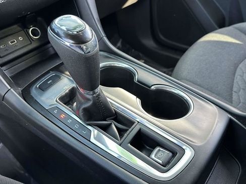 Used 2020 Chevrolet Equinox LT image 8