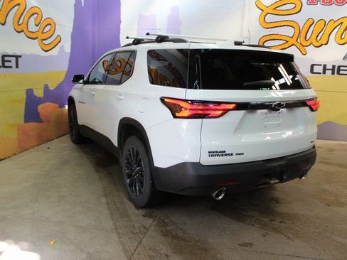 Used 2023 Chevrolet Traverse RS image 6