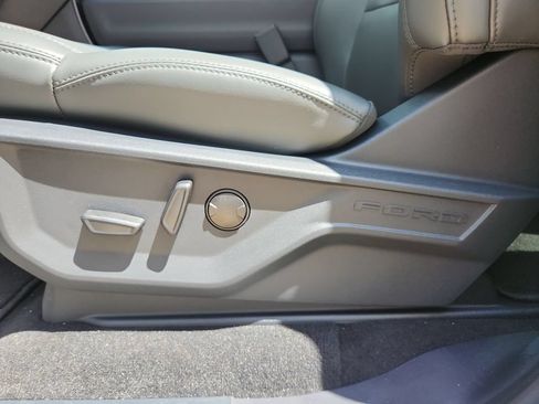 New 2026 Ford Expedition Active RWD image 12
