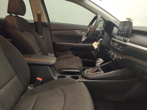 Used 2021 Kia Forte Sedan FWD image 21