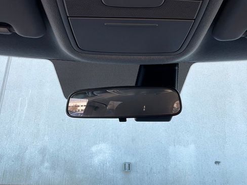 Used 2025 Kia Soul LX w/ LX Technology Package image 16