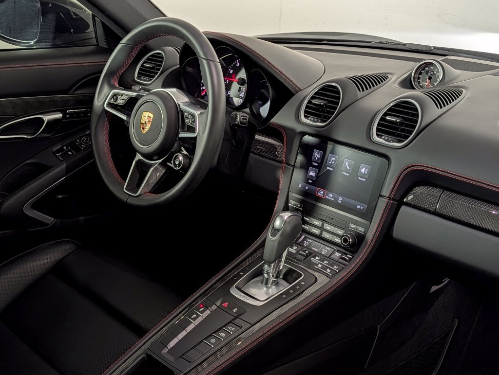 Certified 2025 Porsche 718 Cayman S RWD image 20