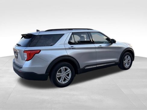 Used 2022 Ford Explorer XLT RWD image 7