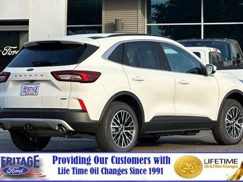 New 2025 Ford Escape SE w/ Class II Trailer Tow Package image 4