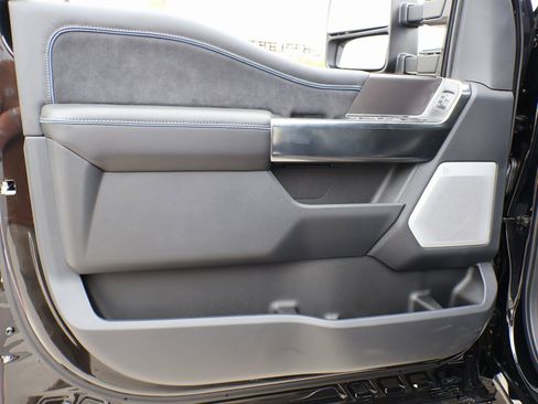 New 2026 Ford F250 Platinum image 20