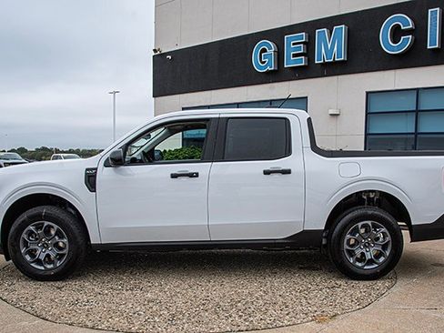 New 2025 Ford Maverick XLT w/ XLT Luxury Package image 2