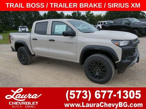 New 2026 Chevrolet Colorado Trail Boss AWD/4WD image 1