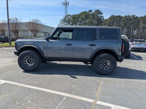 New 2025 Ford Bronco Badlands image 7