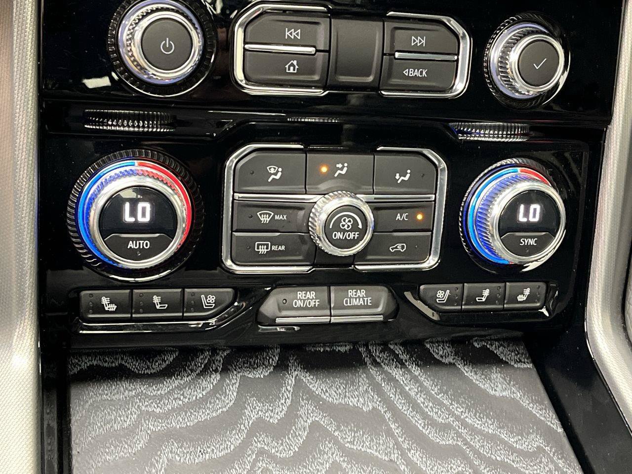 Certified 2023 GMC Yukon Denali w/ Max Trailering Package AWD/4WD image 25