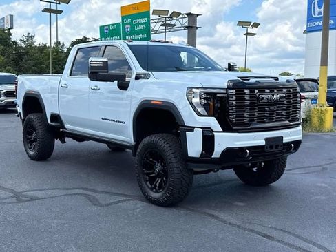 Used 2026 GMC Sierra 2500 Denali Ultimate AWD/4WD image 1