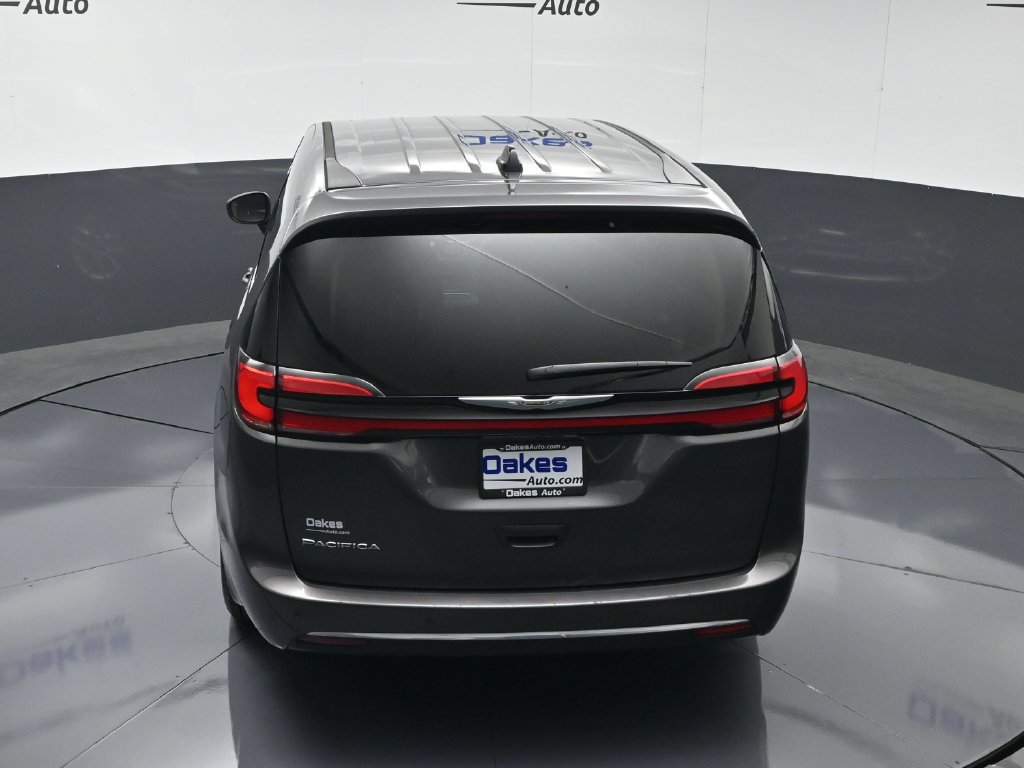 Used 2023 Chrysler Pacifica Touring-L FWD image 50
