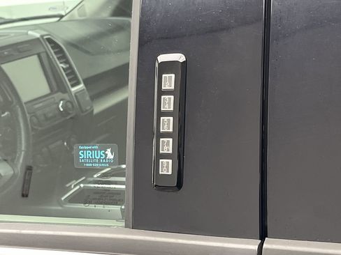 Used 2016 Ford F150 XLT w/ Equipment Group 302A Luxury image 6