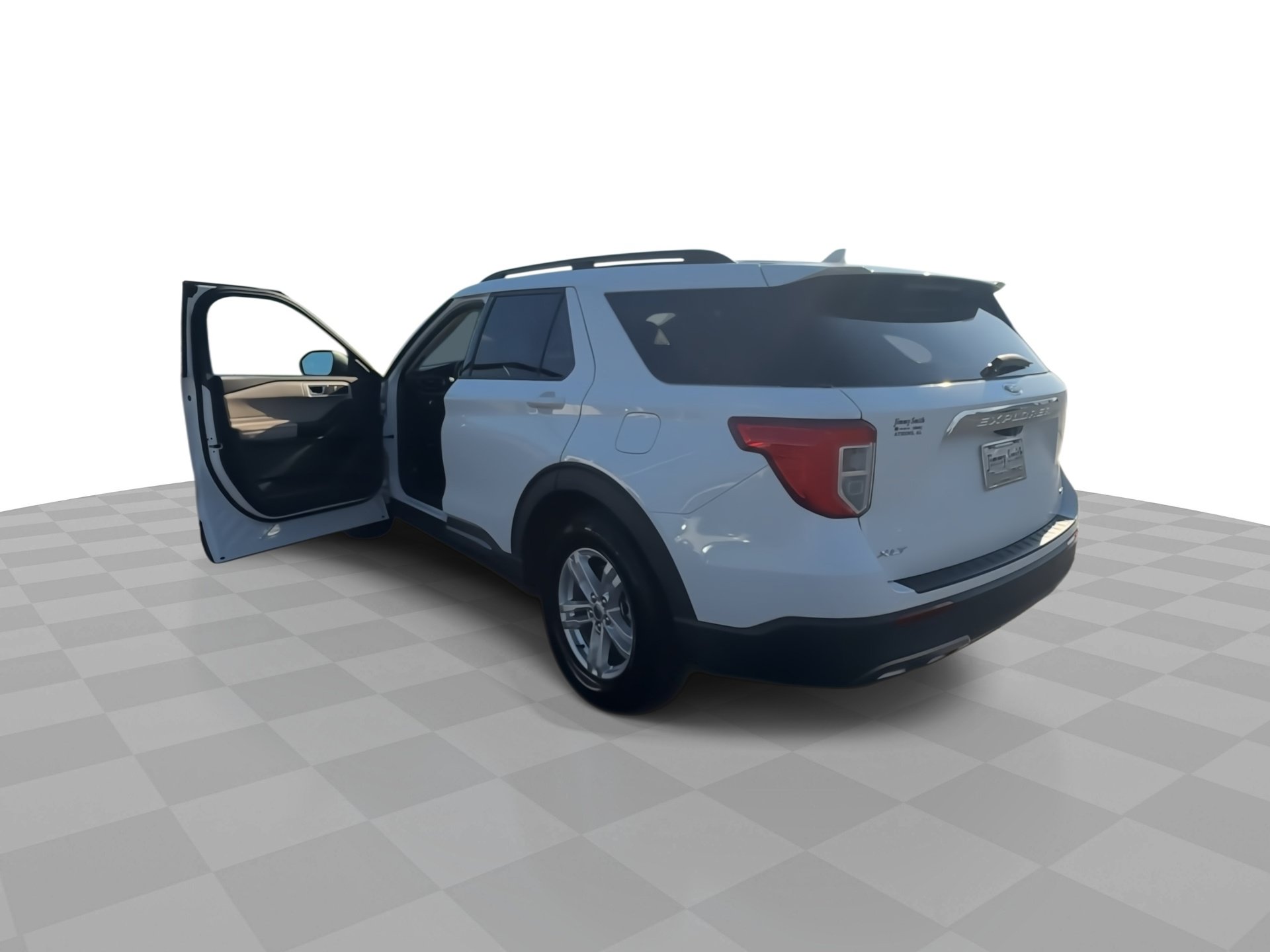 Used 2020 Ford Explorer XLT w/ Equipment Group 202A RWD image 7