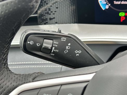 New 2026 Volkswagen Tiguan SE R-Line image 24