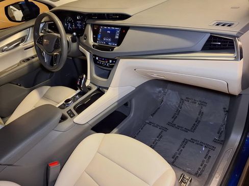 Certified 2023 Cadillac XT5 Premium Luxury FWD image 24