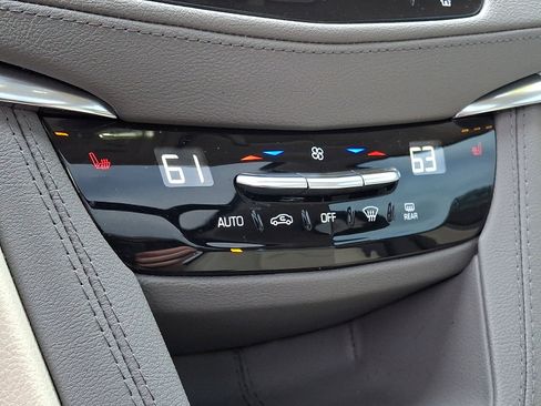Used 2024 Cadillac XT5 Premium Luxury FWD image 19