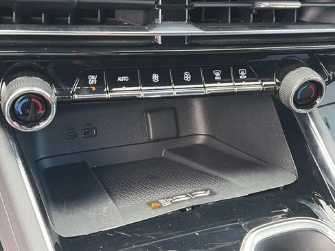 Used 2026 Chevrolet Traverse LT w/ LPO, Floor Liner Package AWD/4WD image 18