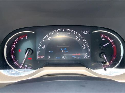 Used 2024 Toyota RAV4 LE FWD image 25