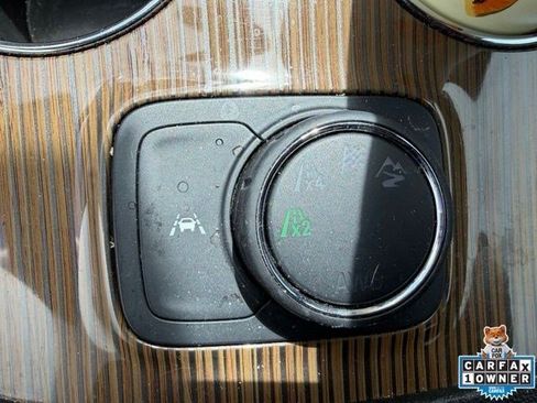 Used 2023 GMC Acadia SLE AWD/4WD image 14