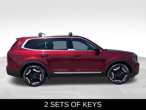 Used 2023 Kia Telluride EX w/ EX Captain's Chair Package AWD/4WD image 7