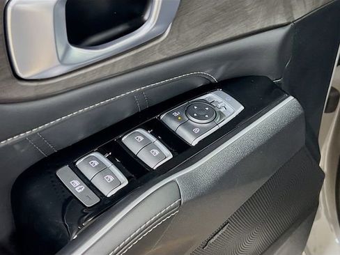 New 2026 Kia Sorento SX image 18