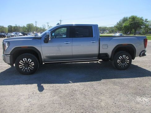 New 2026 GMC Sierra 3500 Denali Ultimate AWD/4WD image 9