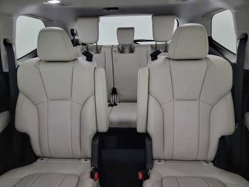 Used 2019 Subaru Ascent Limited AWD/4WD image 13