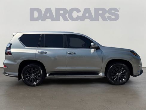 Used 2023 Lexus GX 460 Luxury w/ Sport Design Package AWD/4WD image 6