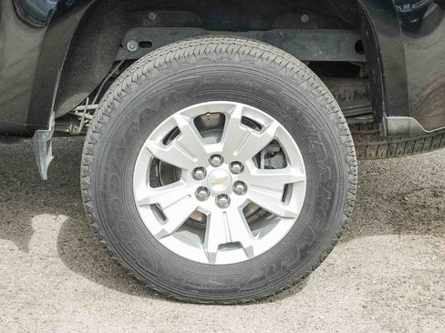 Used 2021 Chevrolet Colorado LT w/ Safety Package RWD image 11