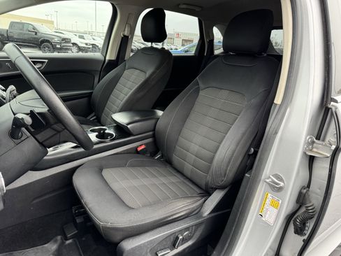 Used 2018 Ford Edge SEL image 24