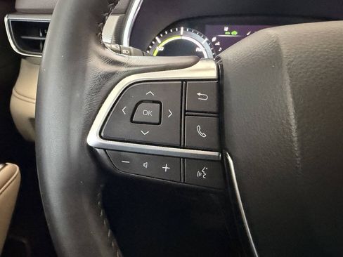 Used 2021 Toyota Highlander Platinum FWD image 28