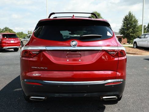 Used 2022 Buick Enclave Essence w/ Sound and Sites Package FWD image 7