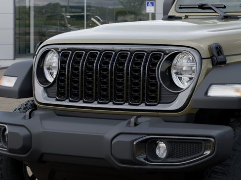 Used 2025 Jeep Wrangler Unlimited Sport AWD/4WD image 28