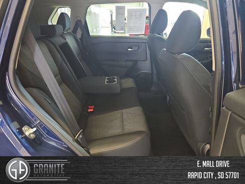 Used 2026 Nissan Rogue SV AWD/4WD image 33
