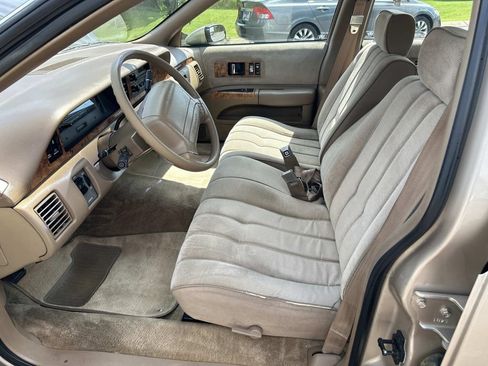 Used 1993 Chevrolet Caprice Classic RWD image 25