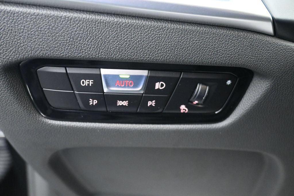 Used 2025 BMW M2 w/ Lighting Package RWD image 20