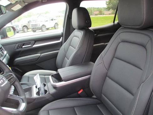 New 2026 GMC Terrain Elevation w/ Elevation Premium Package FWD image 11