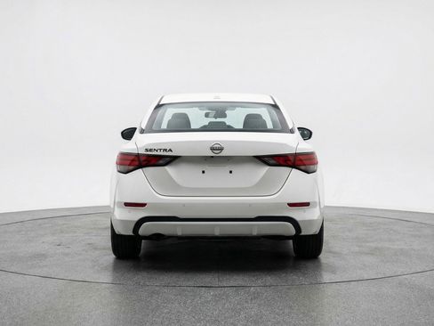 Used 2025 Nissan Sentra SV image 6