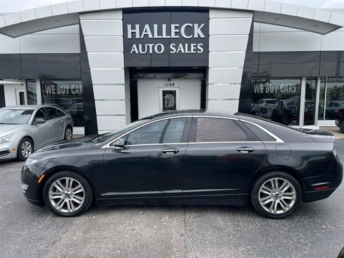 Used 2013 Lincoln MKZ FWD image 1