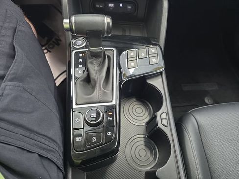 Used 2024 Kia Sportage SX FWD image 22