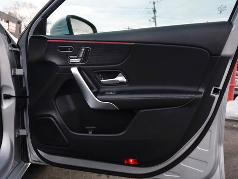 Used 2021 Mercedes-Benz A 220 4MATIC image 41