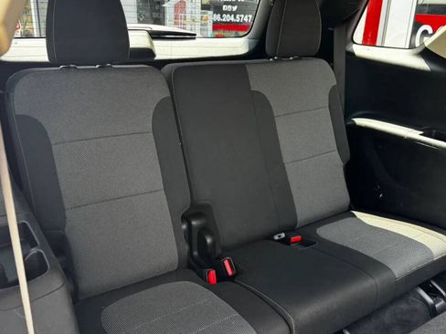Used 2018 Chevrolet Traverse LS AWD/4WD image 26