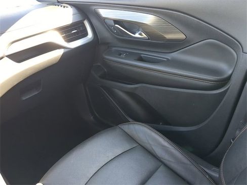 Used 2021 GMC Terrain SLT w/ Elevation Edition image 16