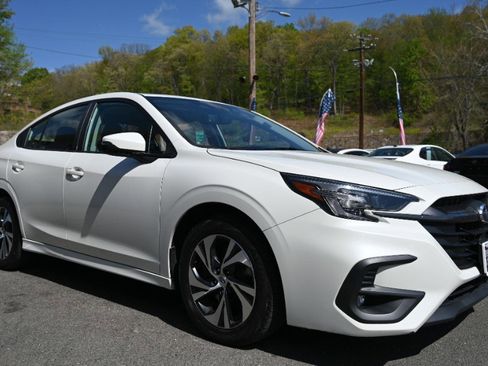 Used 2023 Subaru Legacy Premium AWD/4WD image 8