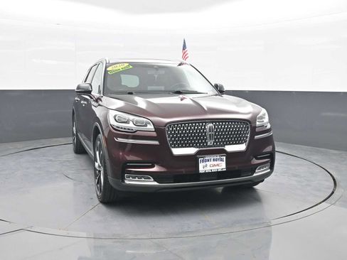 Used 2020 Lincoln Aviator Reserve w/ Equipment Group 202A AWD/4WD image 2