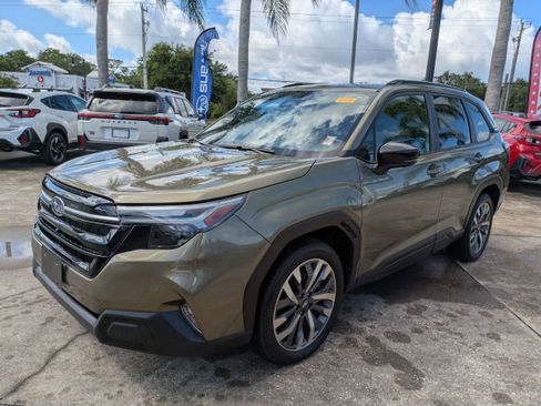 Certified 2025 Subaru Forester Touring AWD/4WD image 8