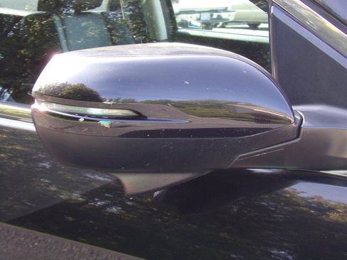 Used 2015 Honda CR-V Touring image 14