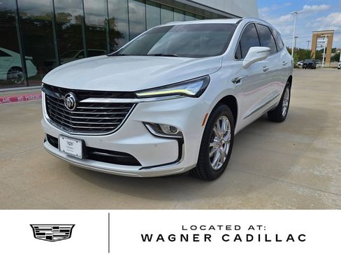 Used 2023 Buick Enclave Premium w/ Experience Buick Package image 1