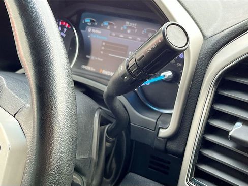 Used 2019 Ford F250 Lariat w/ Chrome Package AWD/4WD image 17