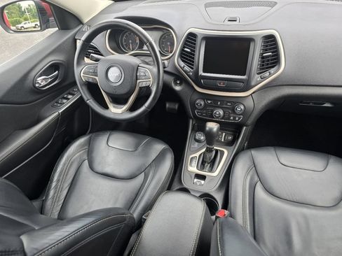 Used 2017 Jeep Cherokee Limited AWD/4WD image 22